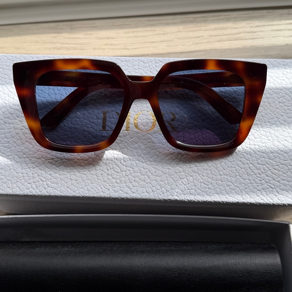 Dior Tortoise Shell Sunglasses - Picture 2 of 8